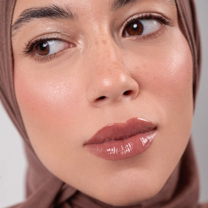 Lip gloss (squeeze tube)