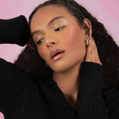 Lip gloss (squeeze tube)
