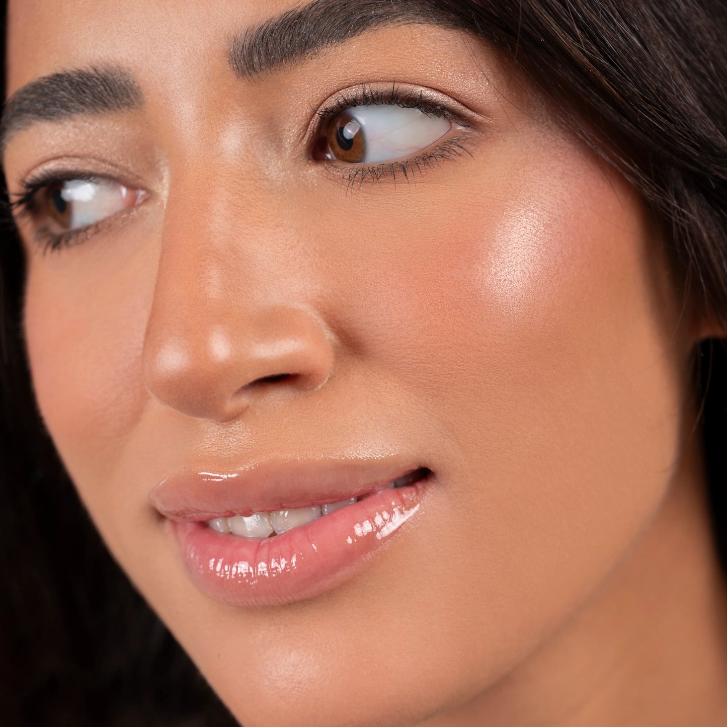 Lip gloss (squeeze tube)