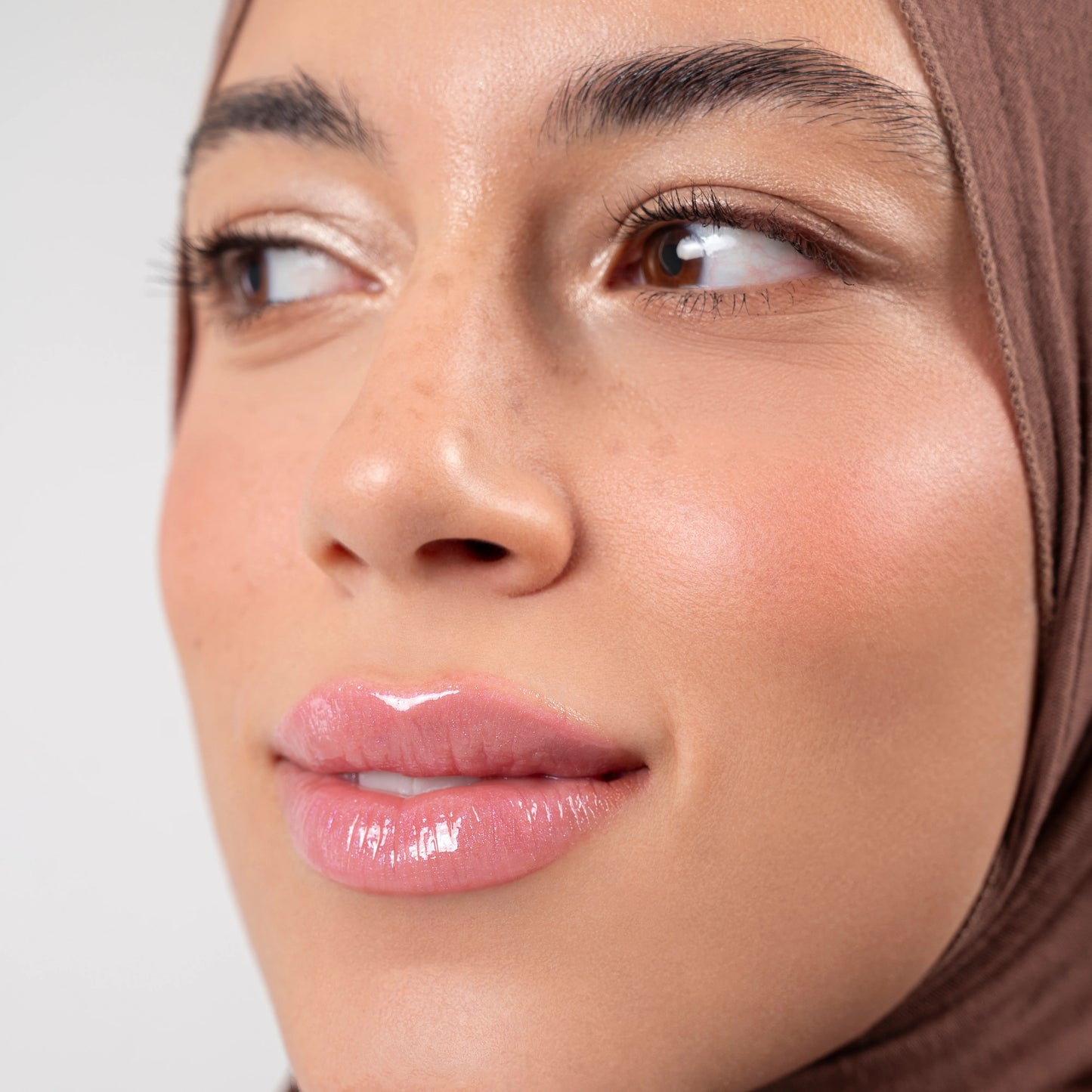 Lip gloss (squeeze tube)